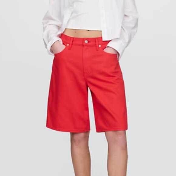 GAP 11" Mid Rise UltraSoft Longline Bermuda Short Red 30/10 - Picture 1 of 8